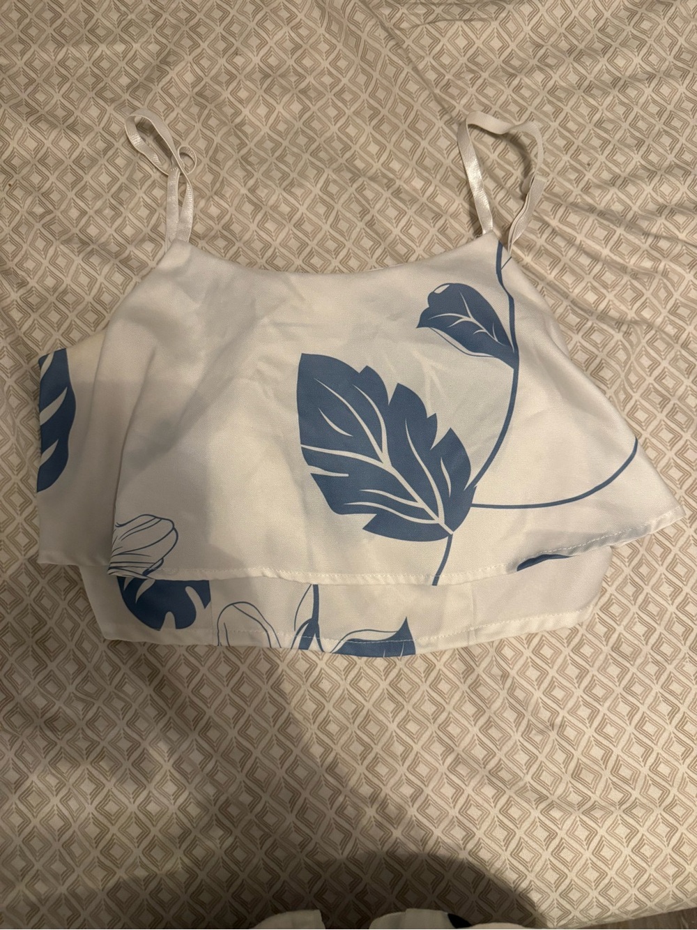 Fancyinn White with Blue Leaf Print